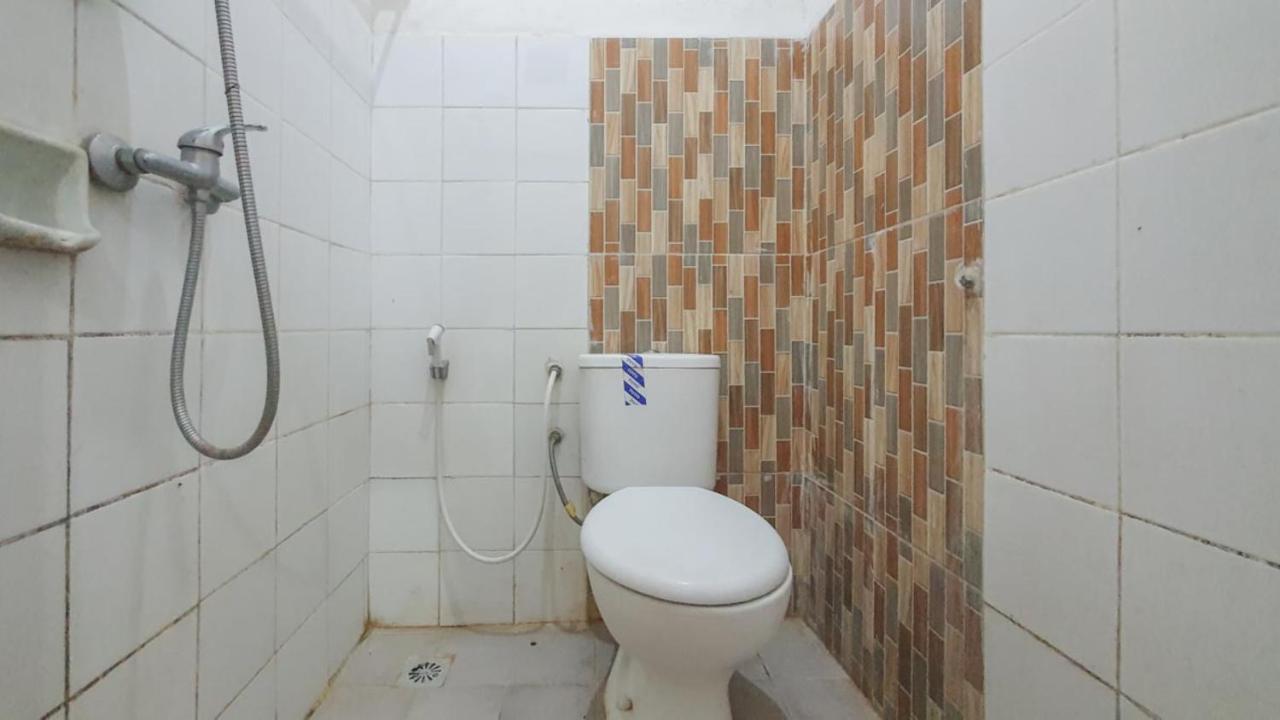 Hotel RedDoorz At Pujon Malang Batu  Zewnętrze zdjęcie