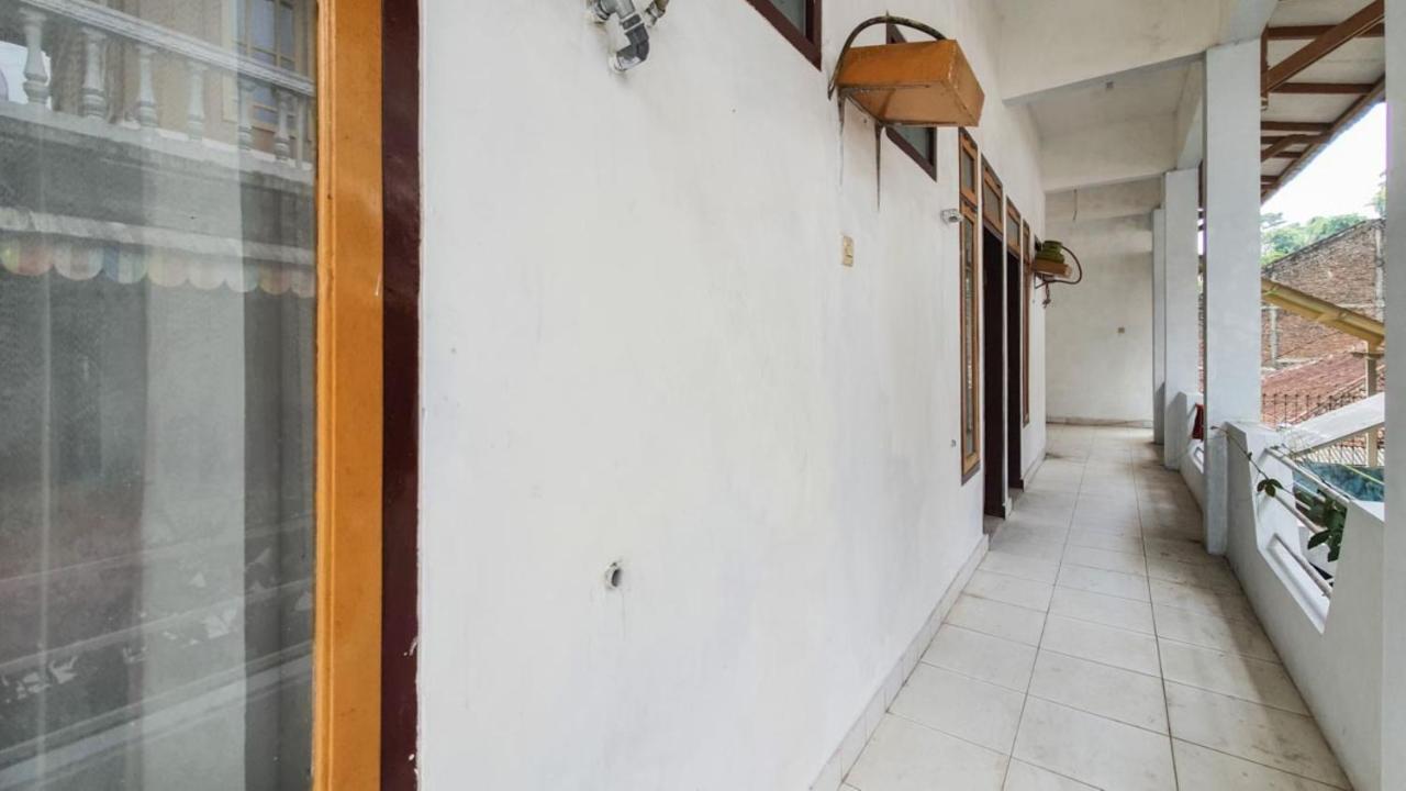 Hotel RedDoorz At Pujon Malang Batu  Zewnętrze zdjęcie