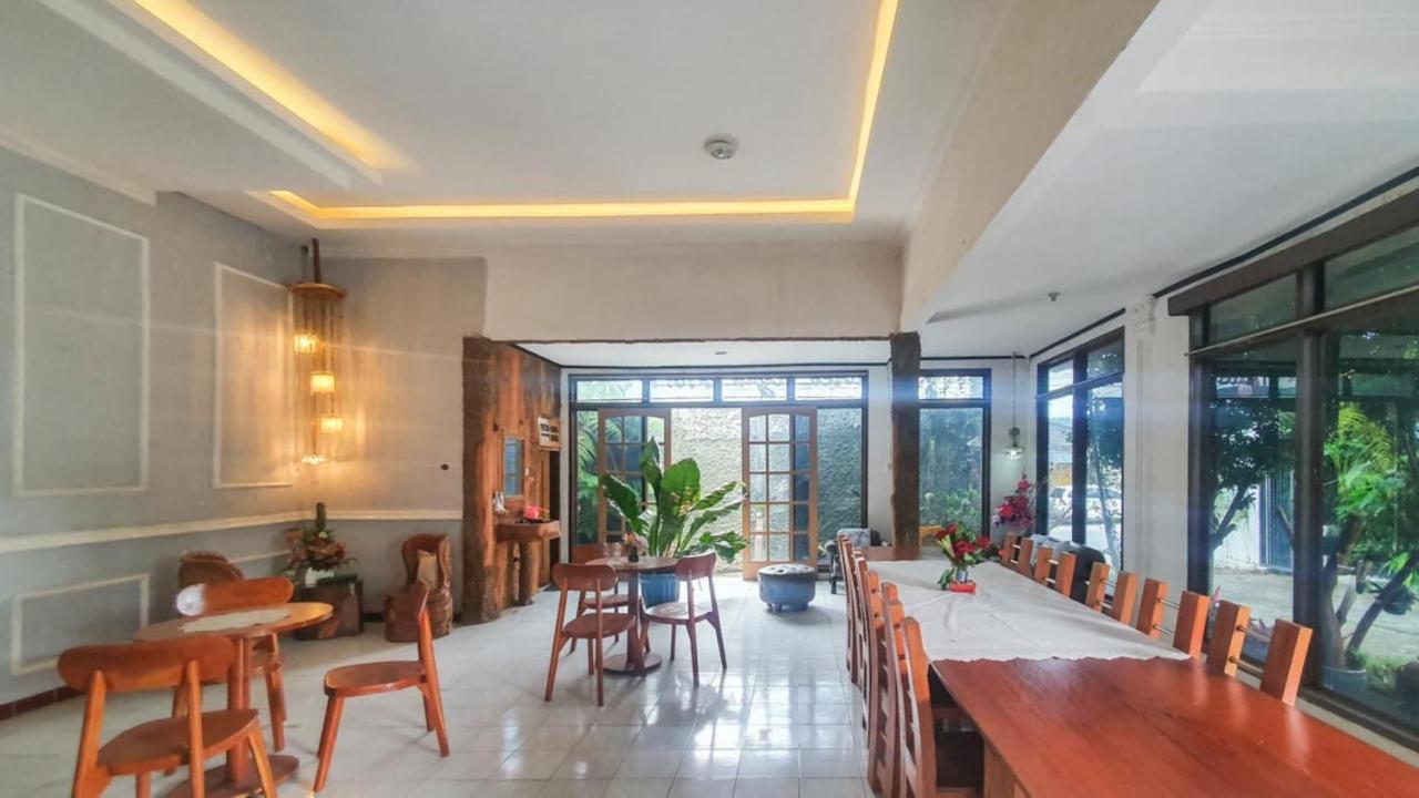 Hotel RedDoorz At Pujon Malang Batu  Zewnętrze zdjęcie